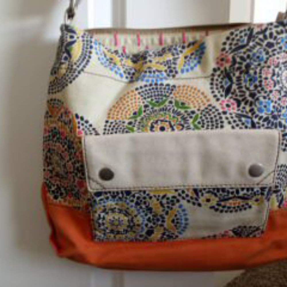 Fossil purse